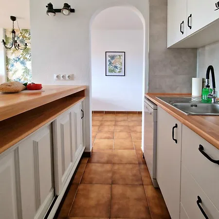 Strelitzia - Ocean View & Heated Pool Appartement San Miguel de Abona