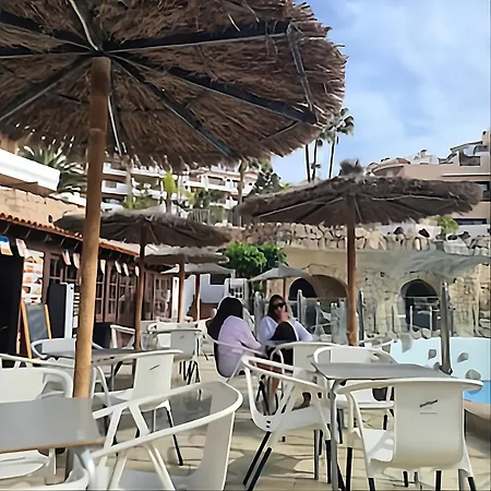 Strelitzia - Ocean View & Heated Pool & Ac