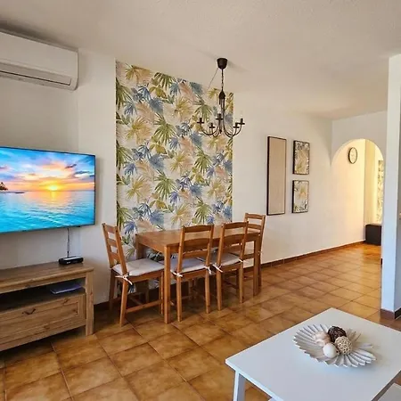 Strelitzia - Ocean View & Heated Pool & Ac Apartament
